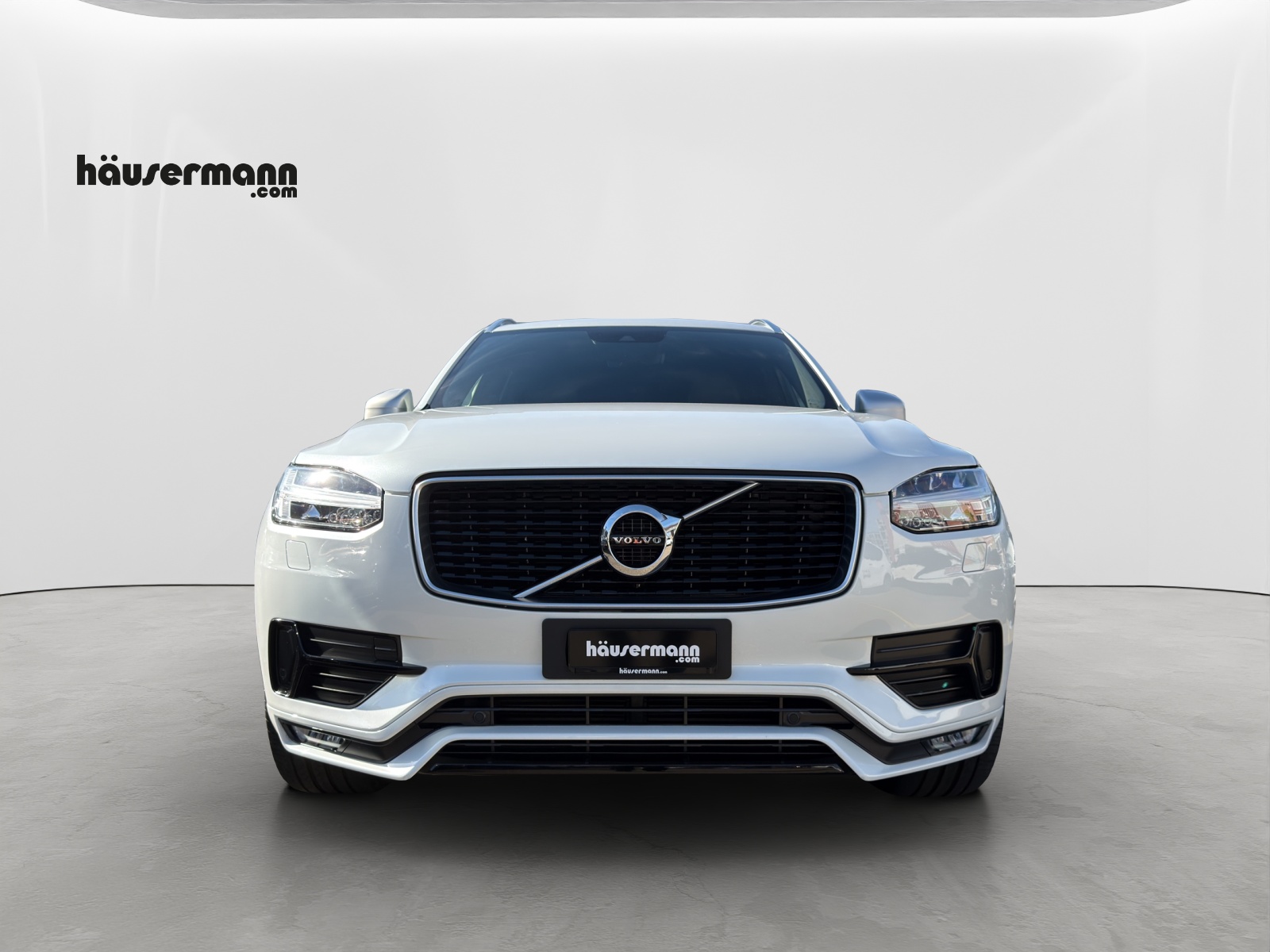 VOLVO XC90 2.0 T6 R-Design 7P. AWD-showroom-element-1