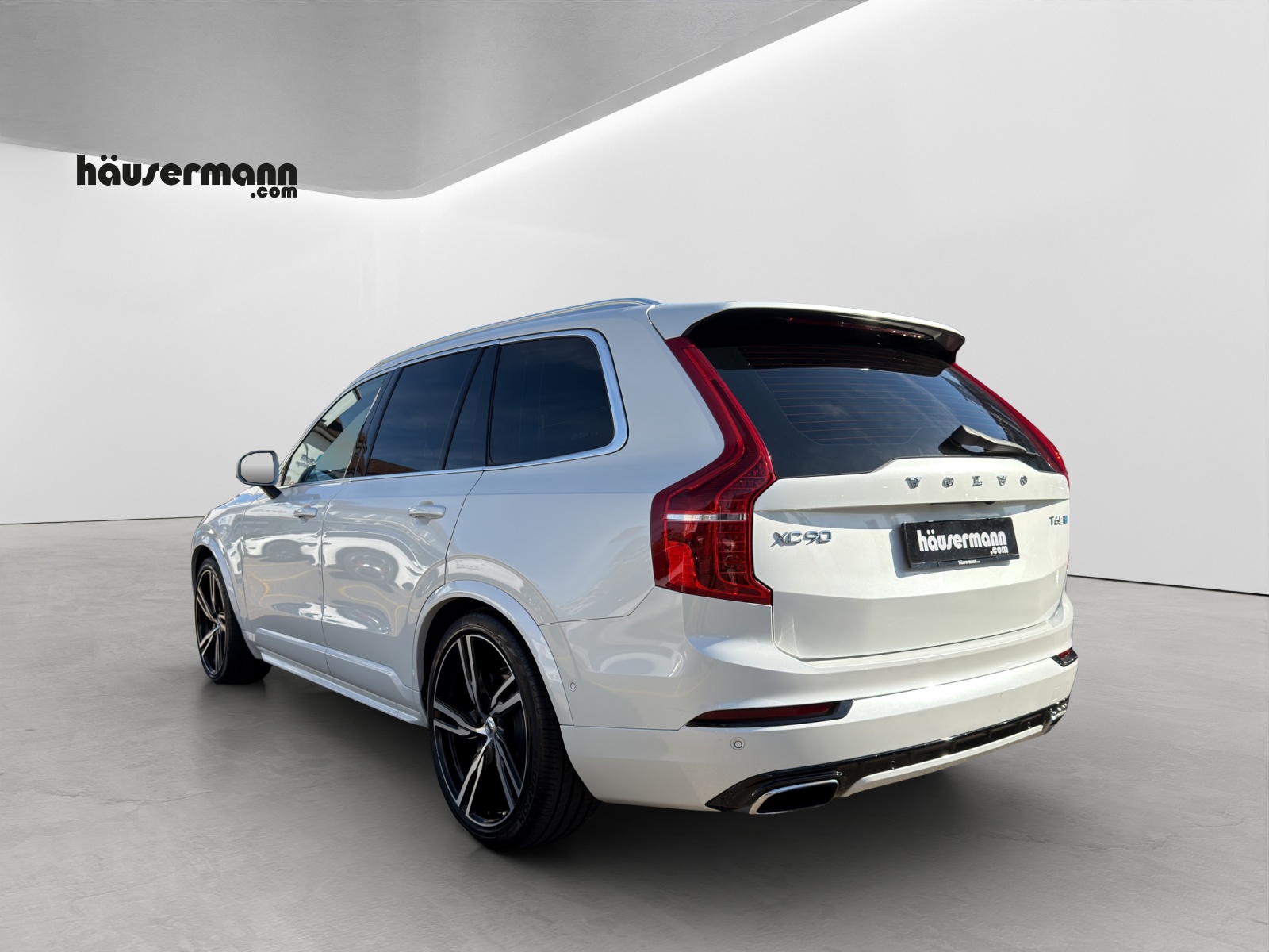 VOLVO XC90 2.0 T6 R-Design 7P. AWD-showroom-element-3