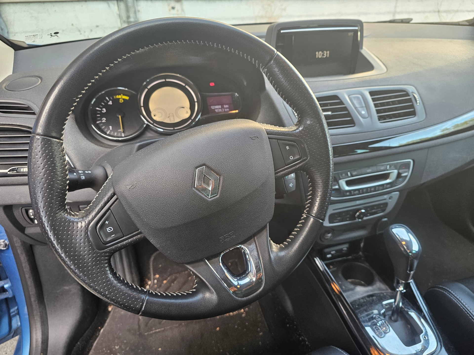 RENAULT Mégane Grandtour 1.5 dCi Expression EDC-image-8