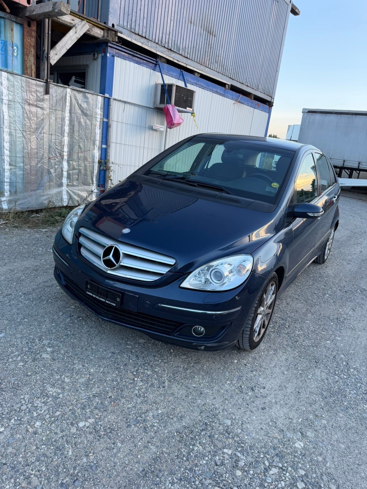 MERCEDES-BENZ B 200 T Sailing Edition