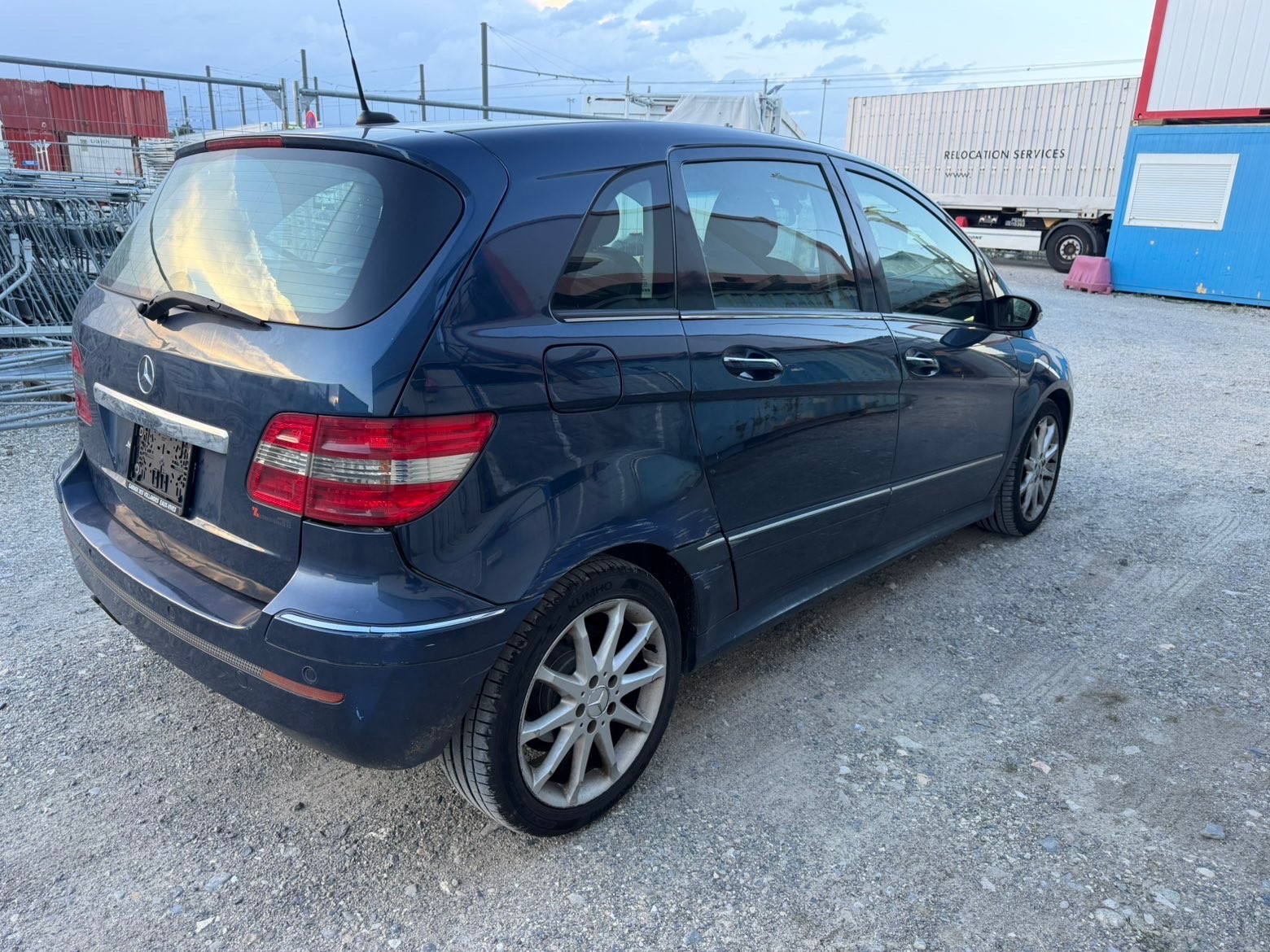 MERCEDES-BENZ B 200 T Sailing Edition-image-4
