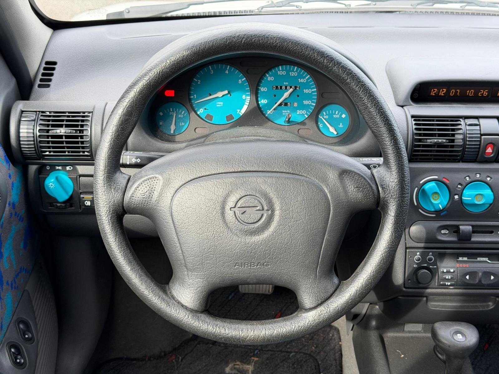OPEL Corsa 1.4i 16V Joy-image-9