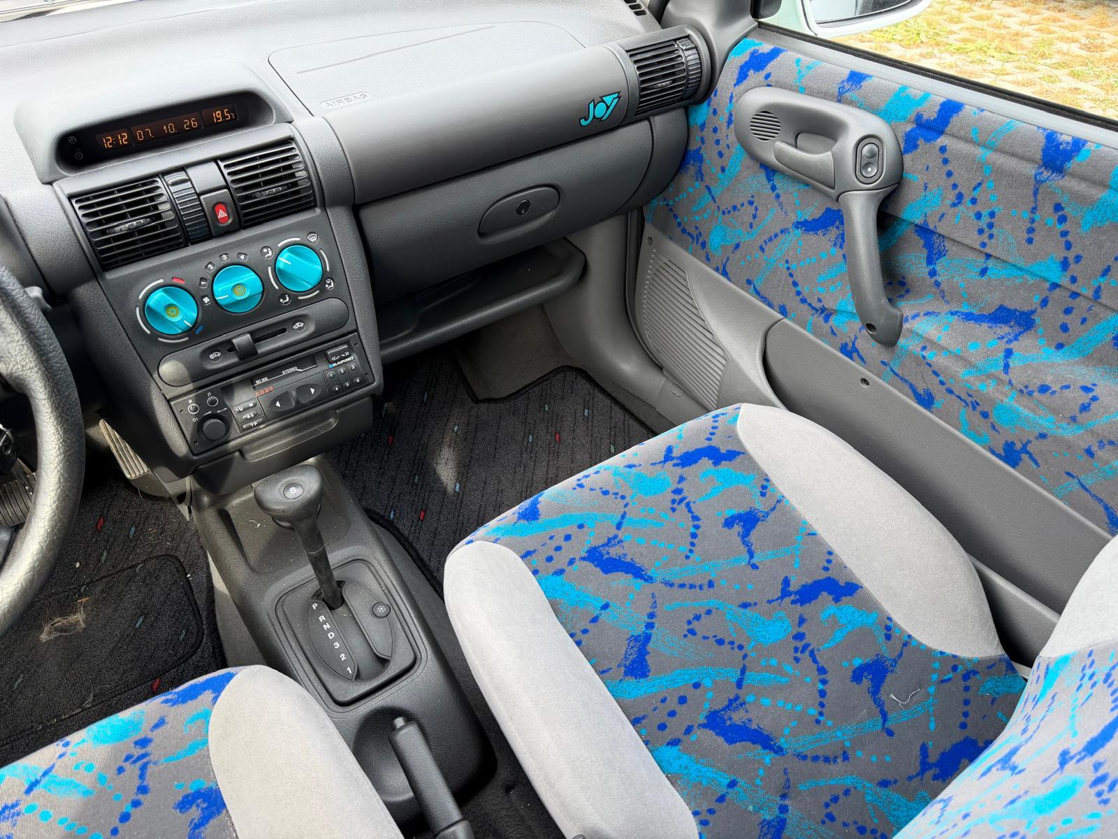 OPEL Corsa 1.4i 16V Joy-image-12