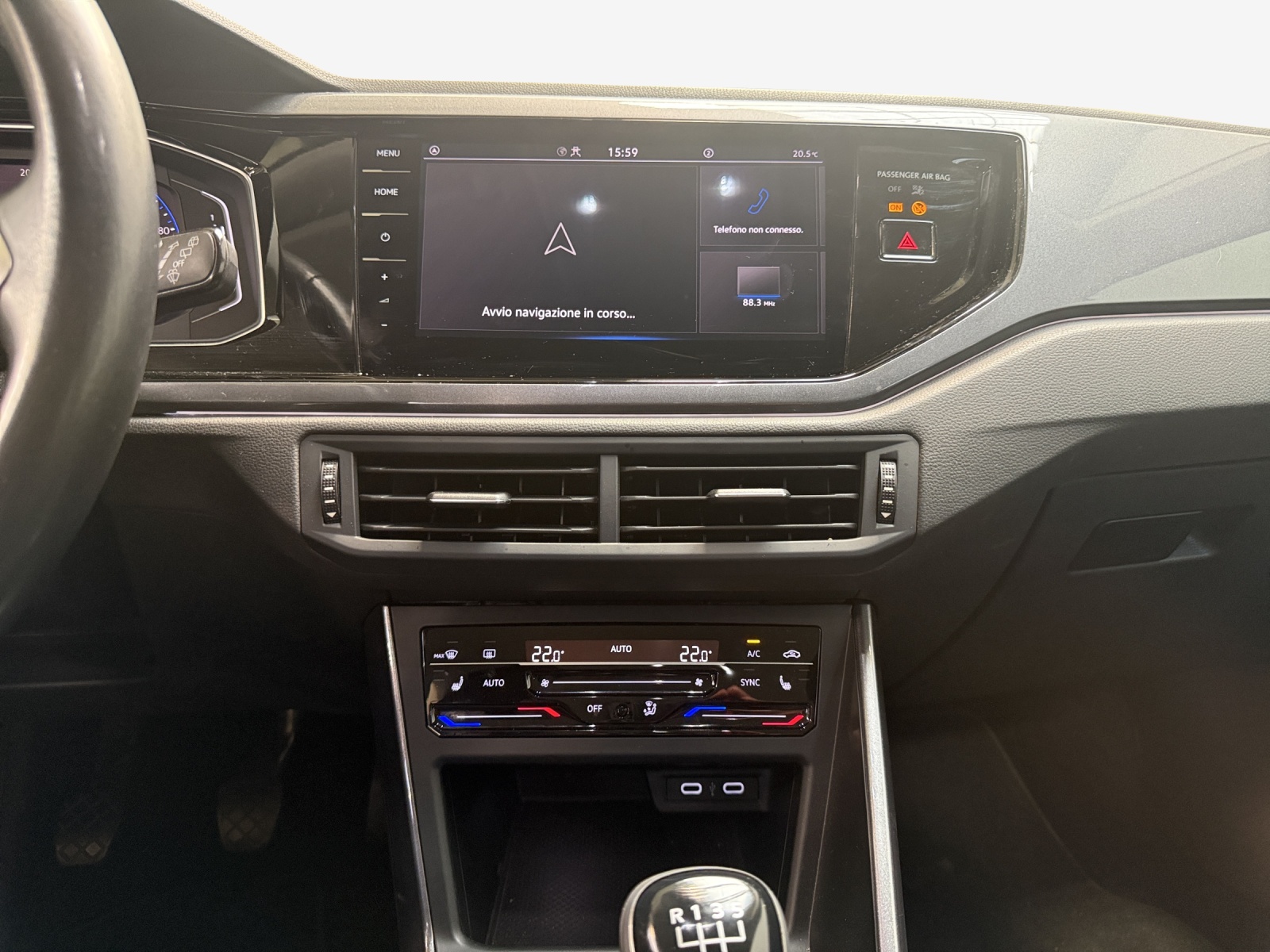 VW Polo 1.0 TSI Style-image-10