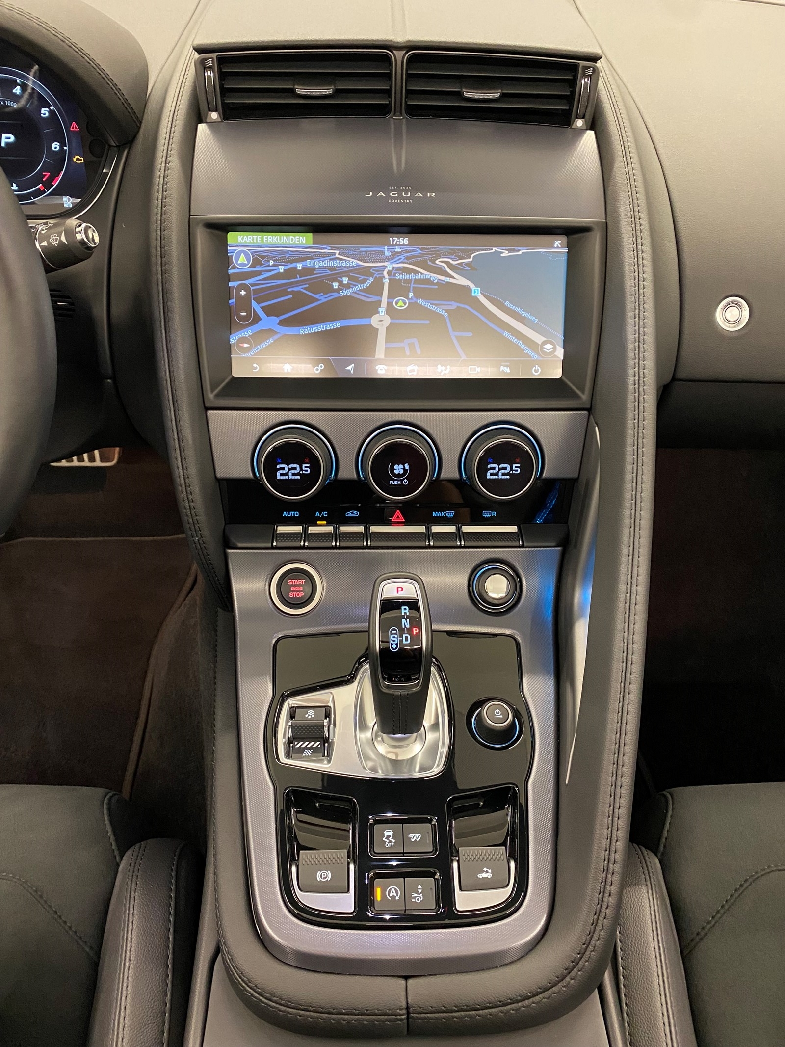 JAGUAR F-Type Convertible 2.0 I4 Automatik-image-15