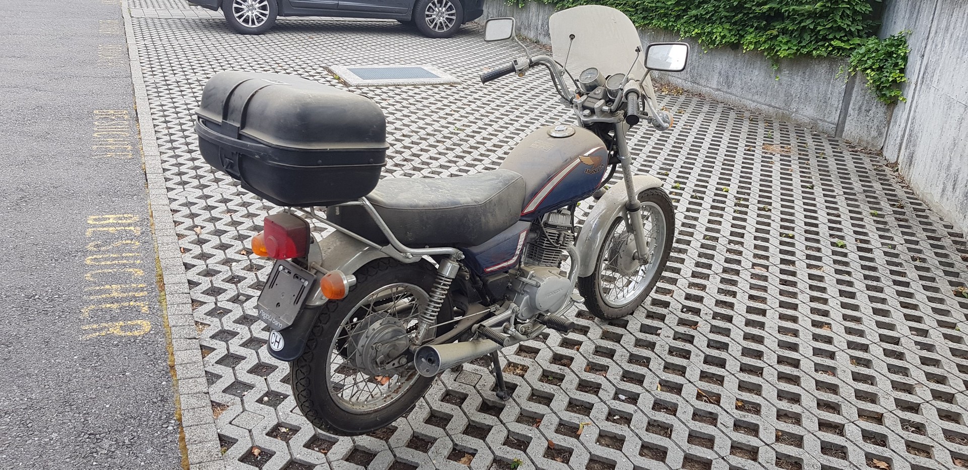 HONDA CM 125 C H/J-image-4