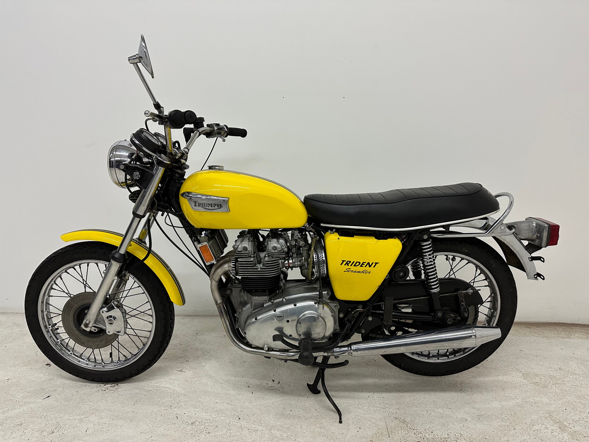 TRIUMPH Trident-image-4