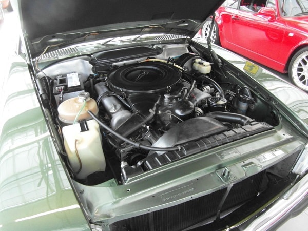 MERCEDES-BENZ SLC-image-12