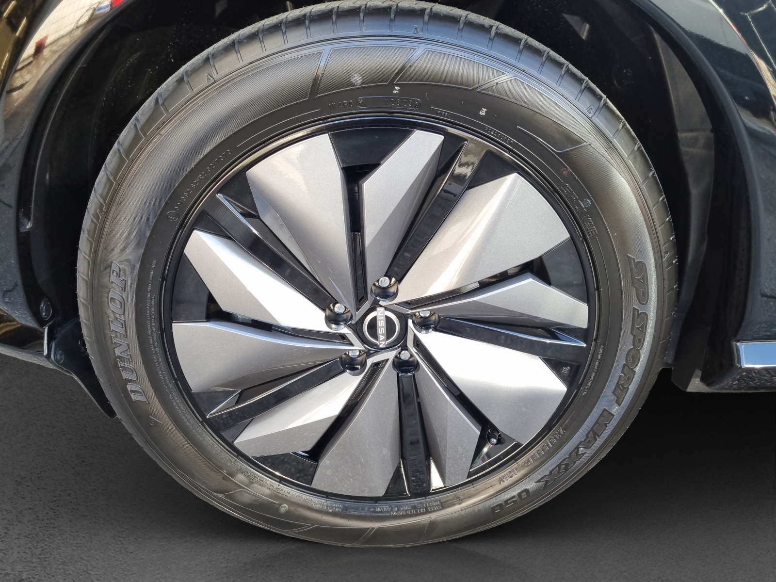 NISSAN Ariya Evolve e-4orce-image-15