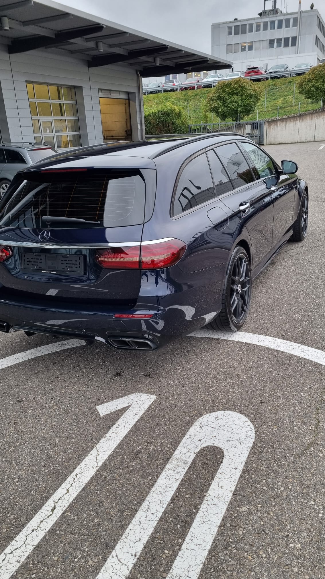 MERCEDES-BENZ E 63 AMG S 4 Matic 9G-Tronic-image-8
