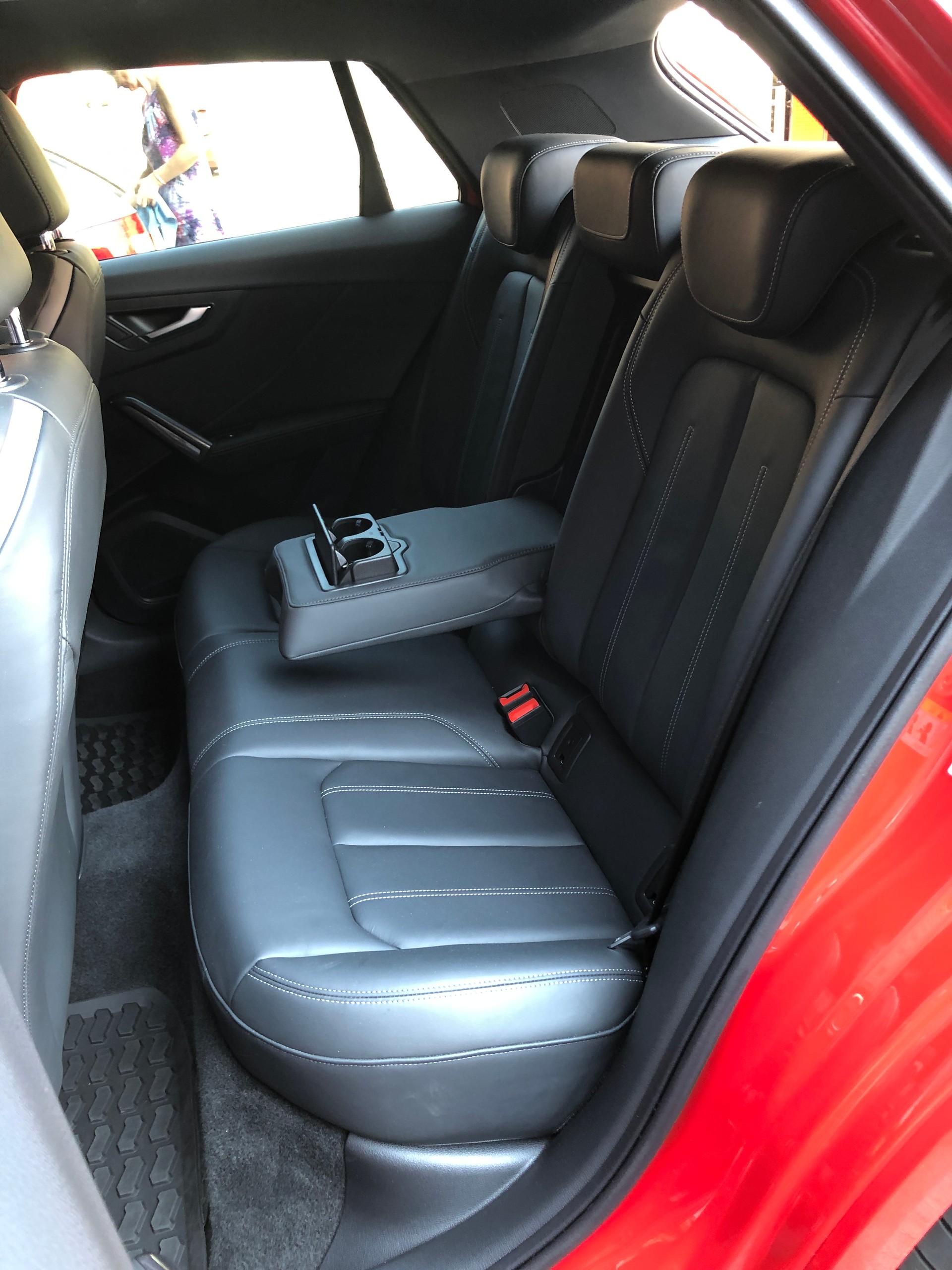 AUDI SQ2 TFSI quattro S-tronic-image-9
