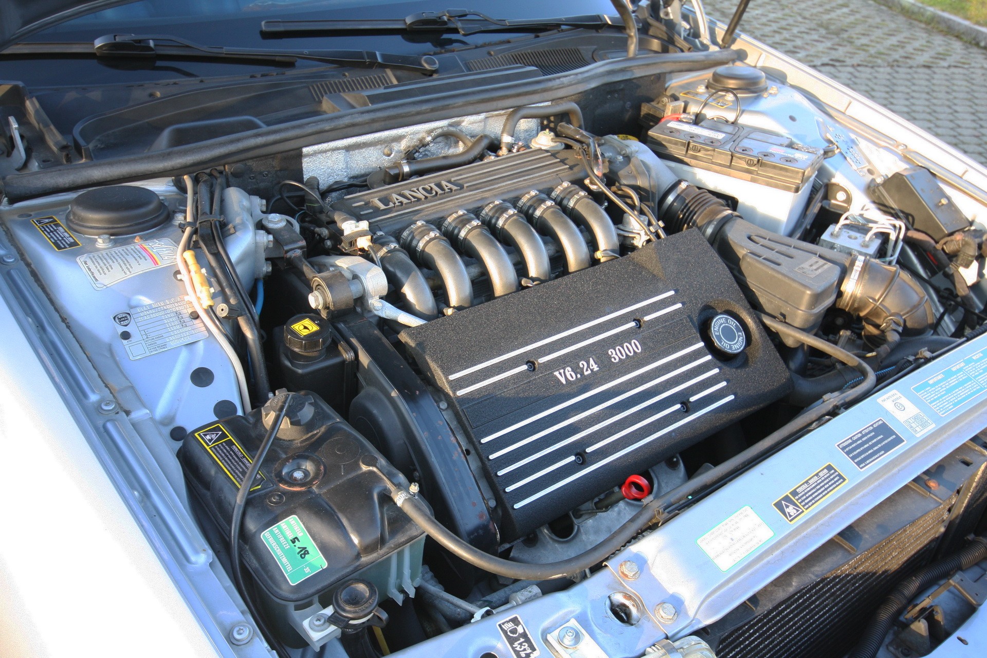 LANCIA KAPPA 3.0 V6 LS-image-8