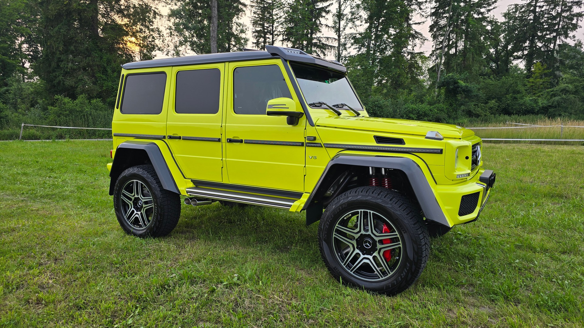 MERCEDES-BENZ G 500 4x4² 7G-Tronic Electricbeam glänzend-image-17
