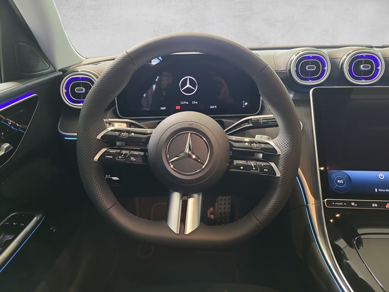 MERCEDES-BENZ C 220 d T 4 Matic Swiss Star-image-12