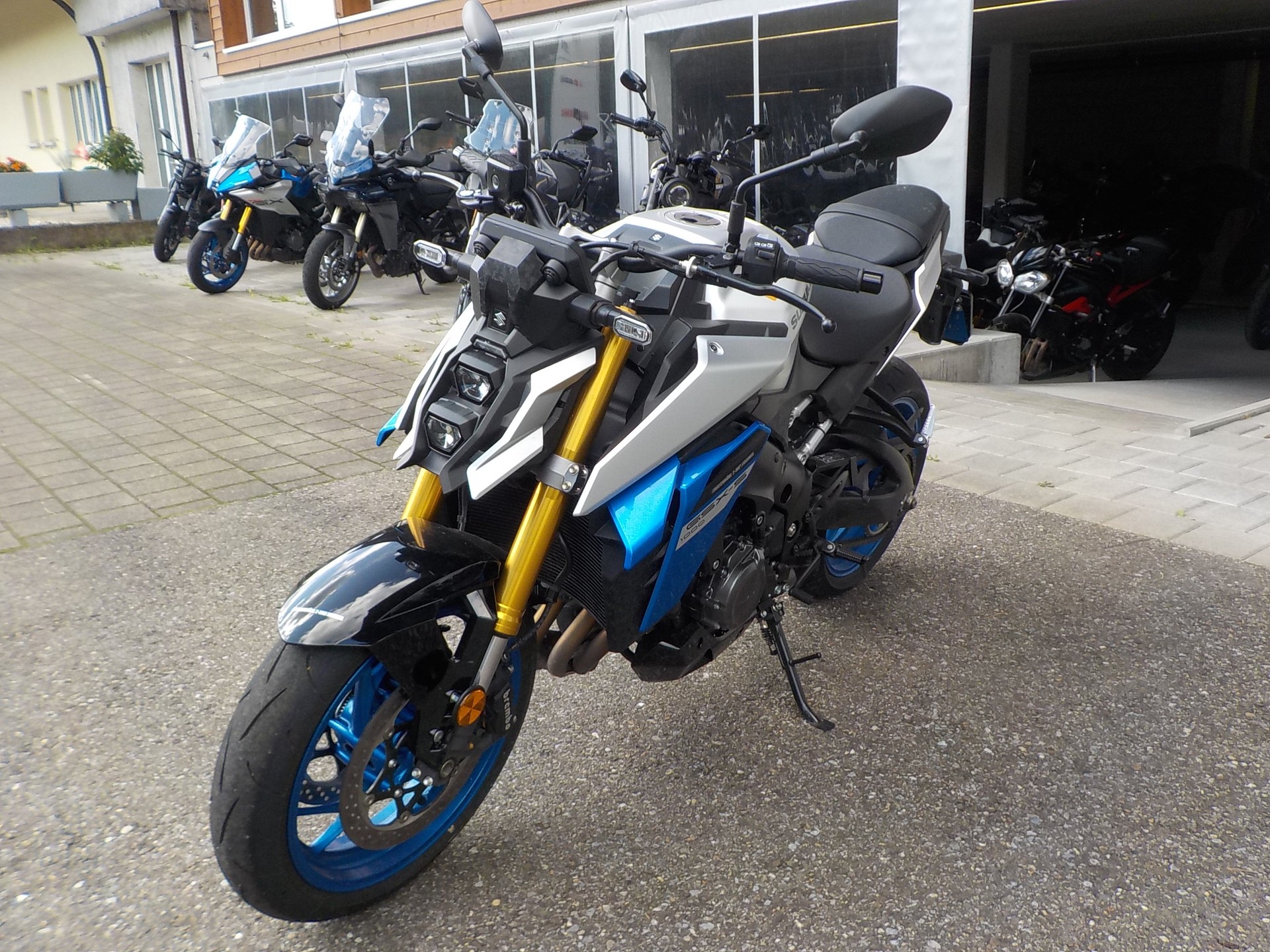 SUZUKI GSX-S 1000-image-2