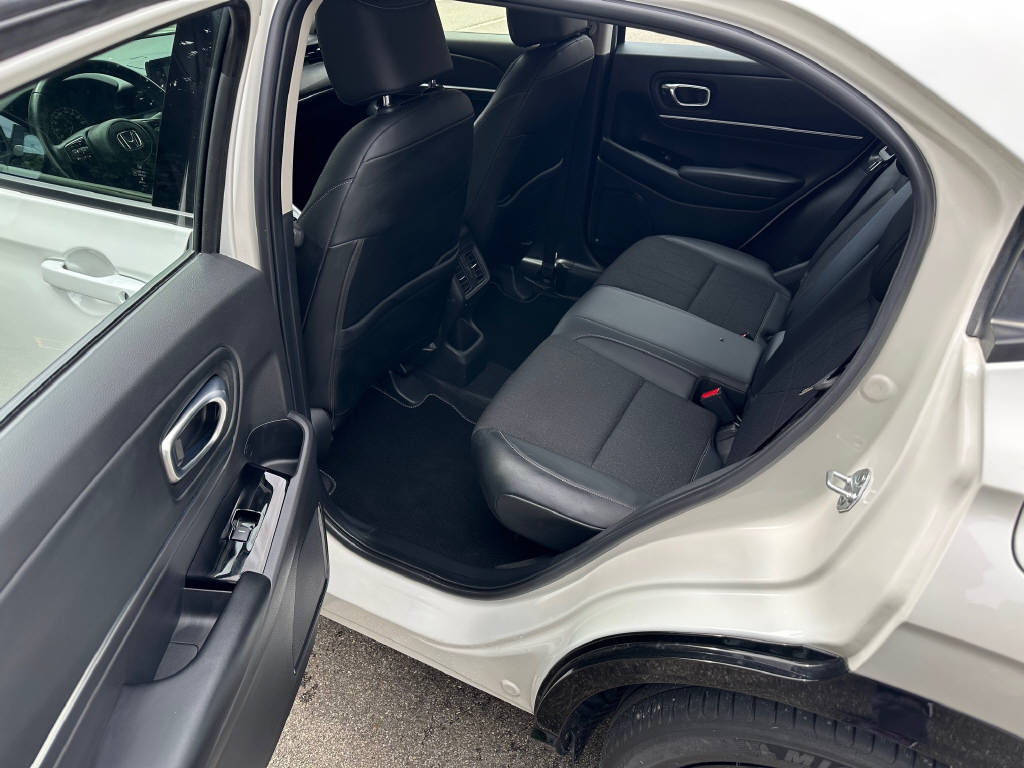 HONDA HR-V 1.5 i-MMD Advance-image-11
