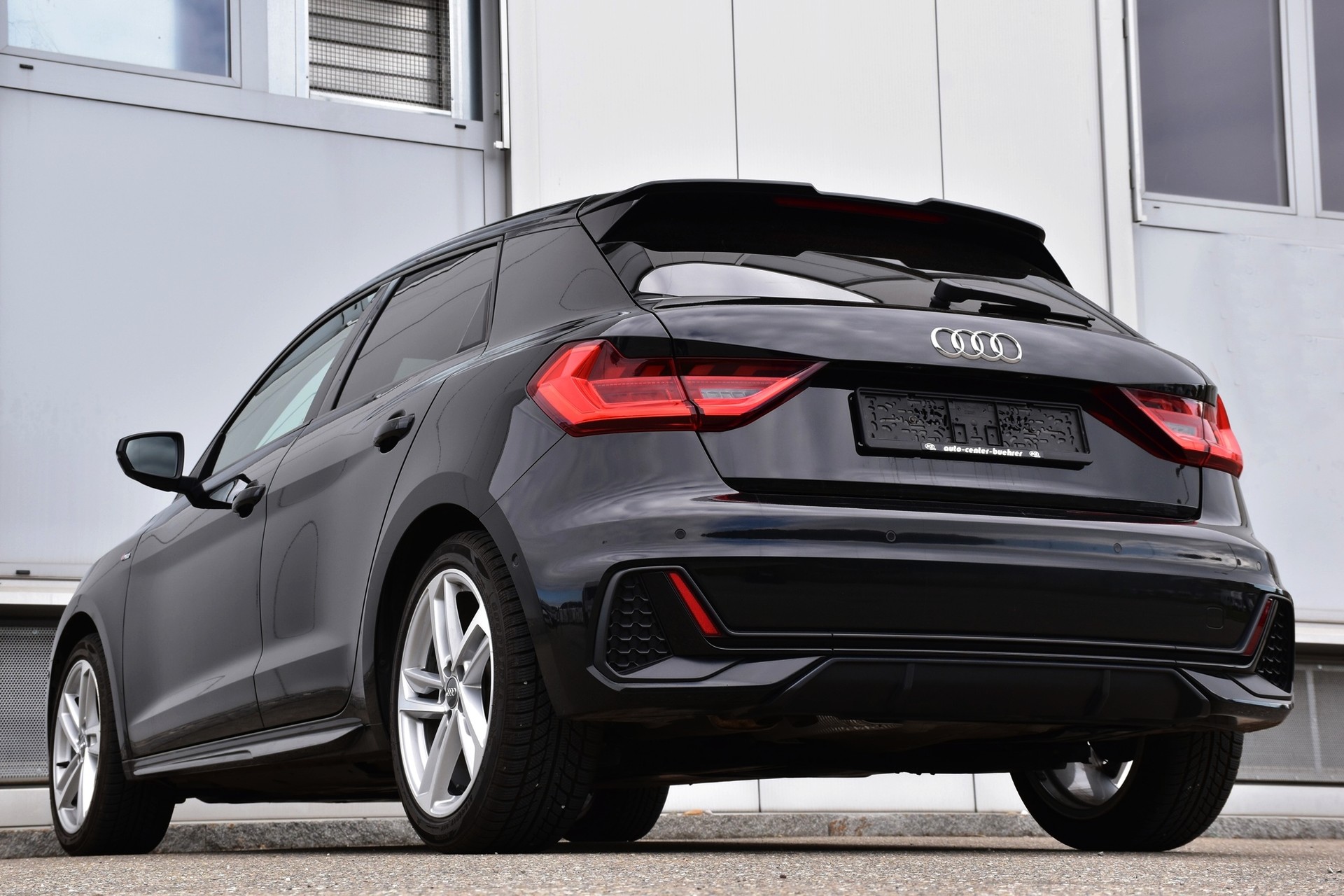 AUDI A1 35 TFSI S Line Sportback-image-8