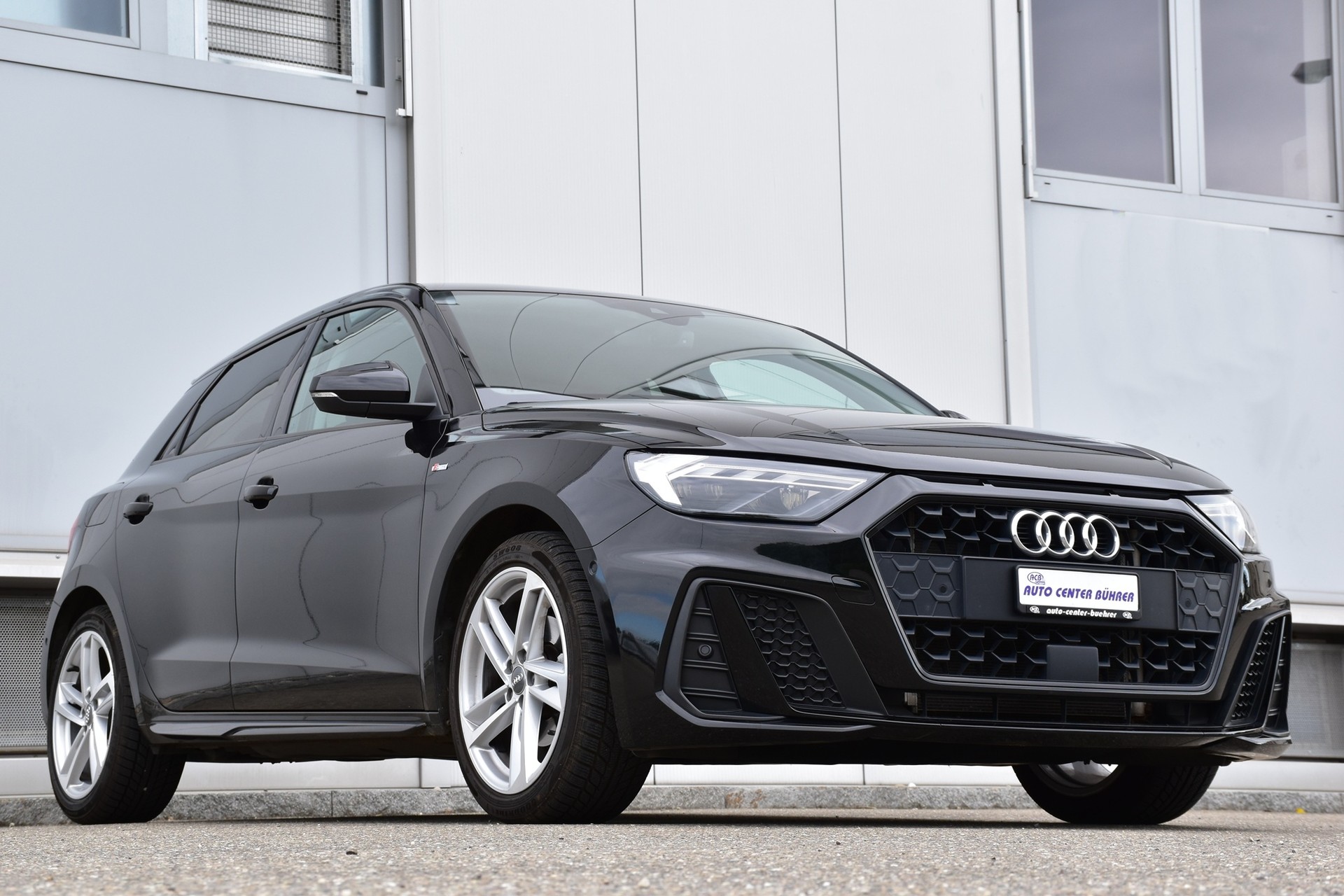 AUDI A1 35 TFSI S Line Sportback-image-6
