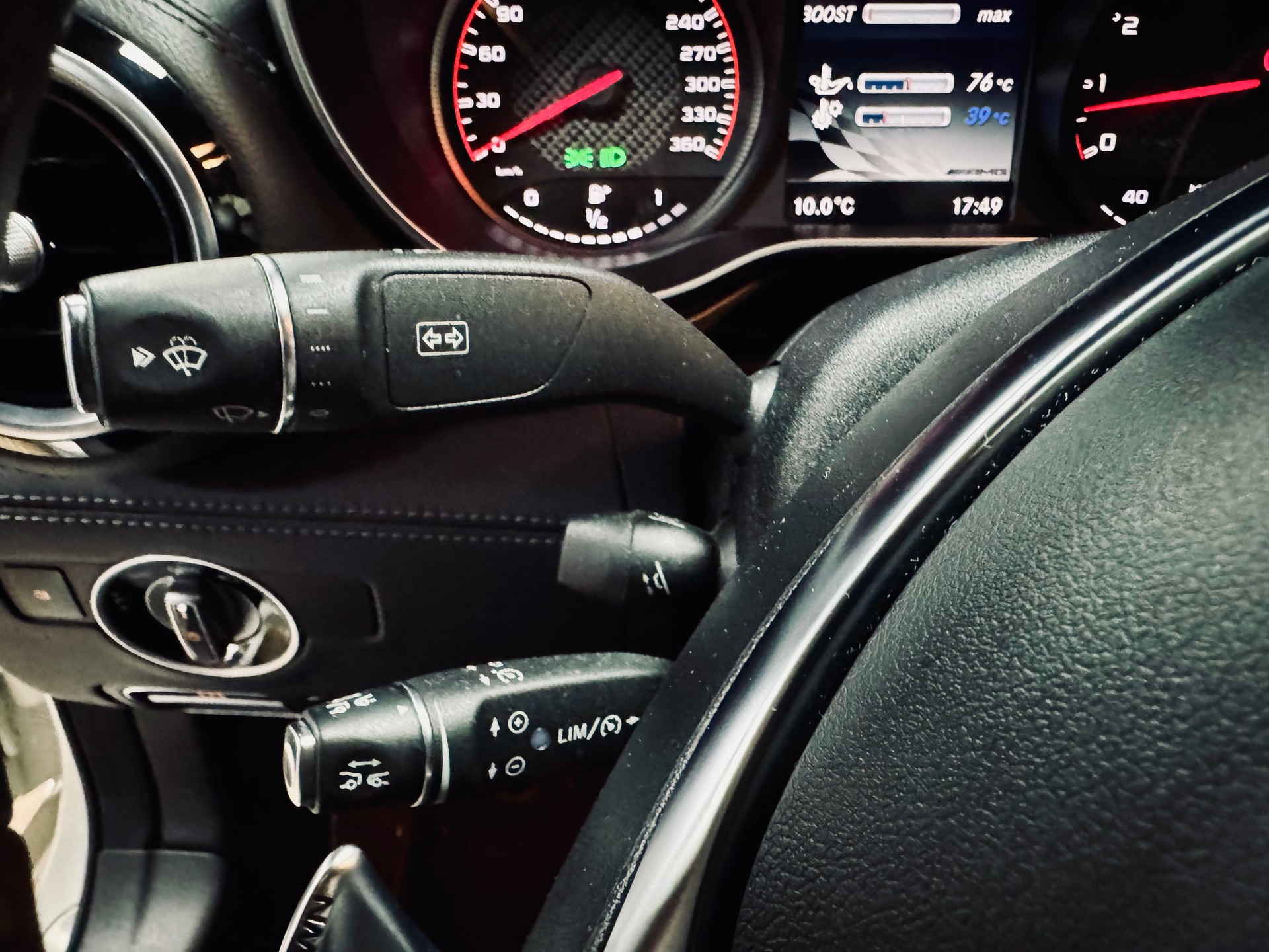 MERCEDES-BENZ AMG GT S Speedshift DCT-image-21