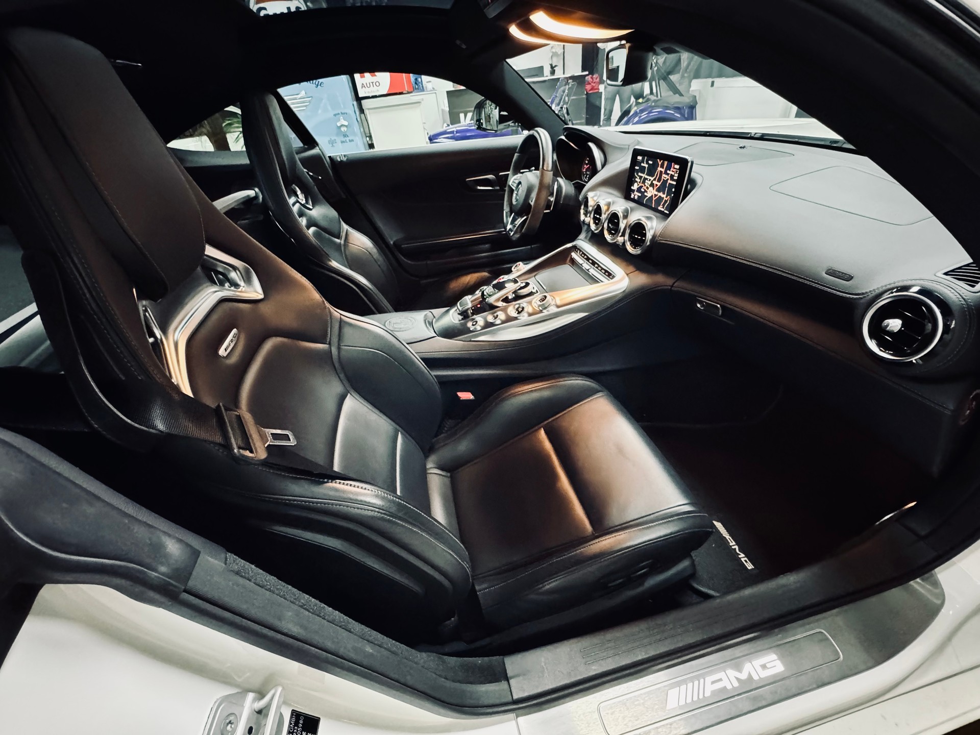 MERCEDES-BENZ AMG GT S Speedshift DCT-image-26