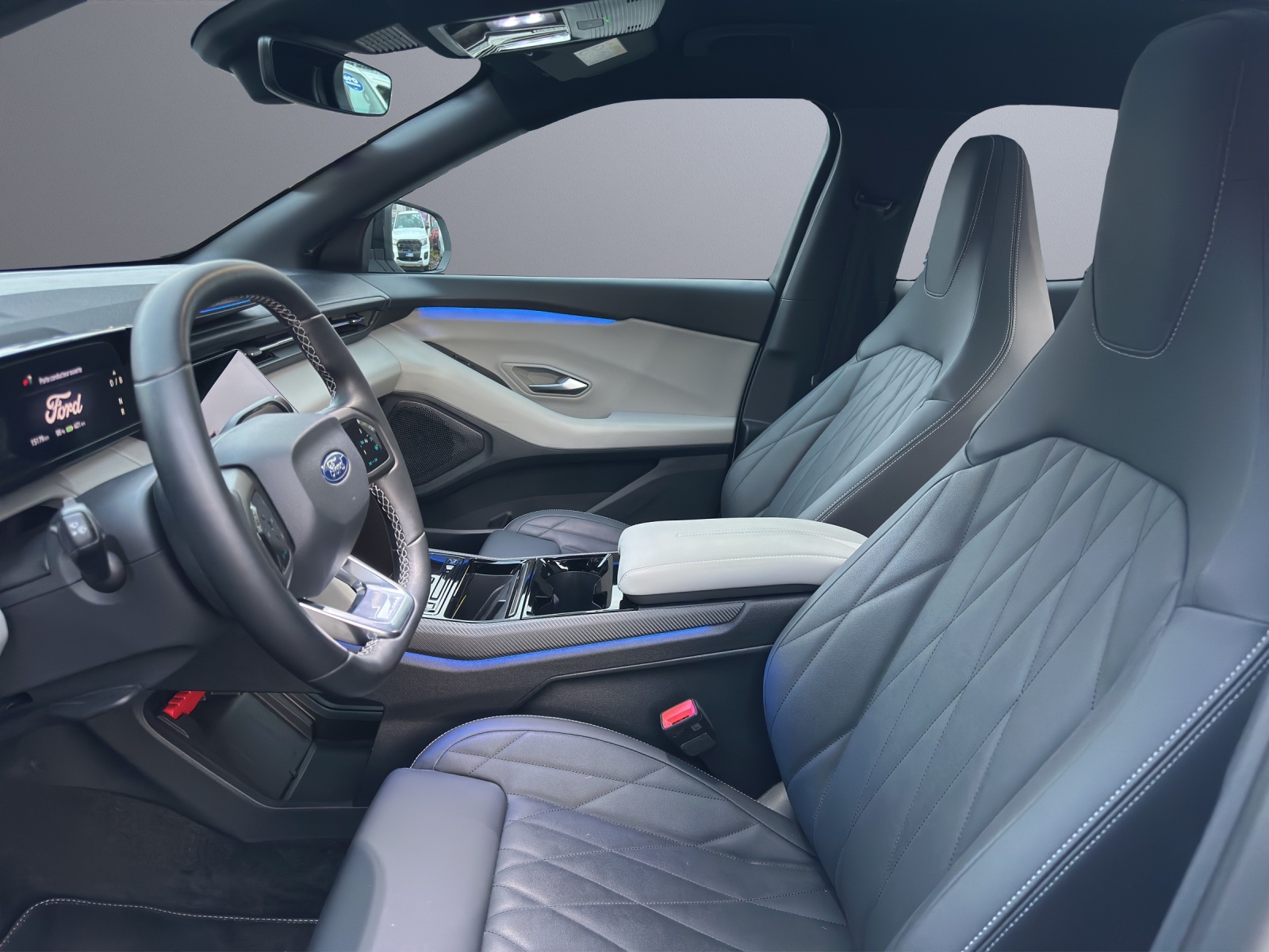 FORD Explorer Extended Range Premium AWD-image-4