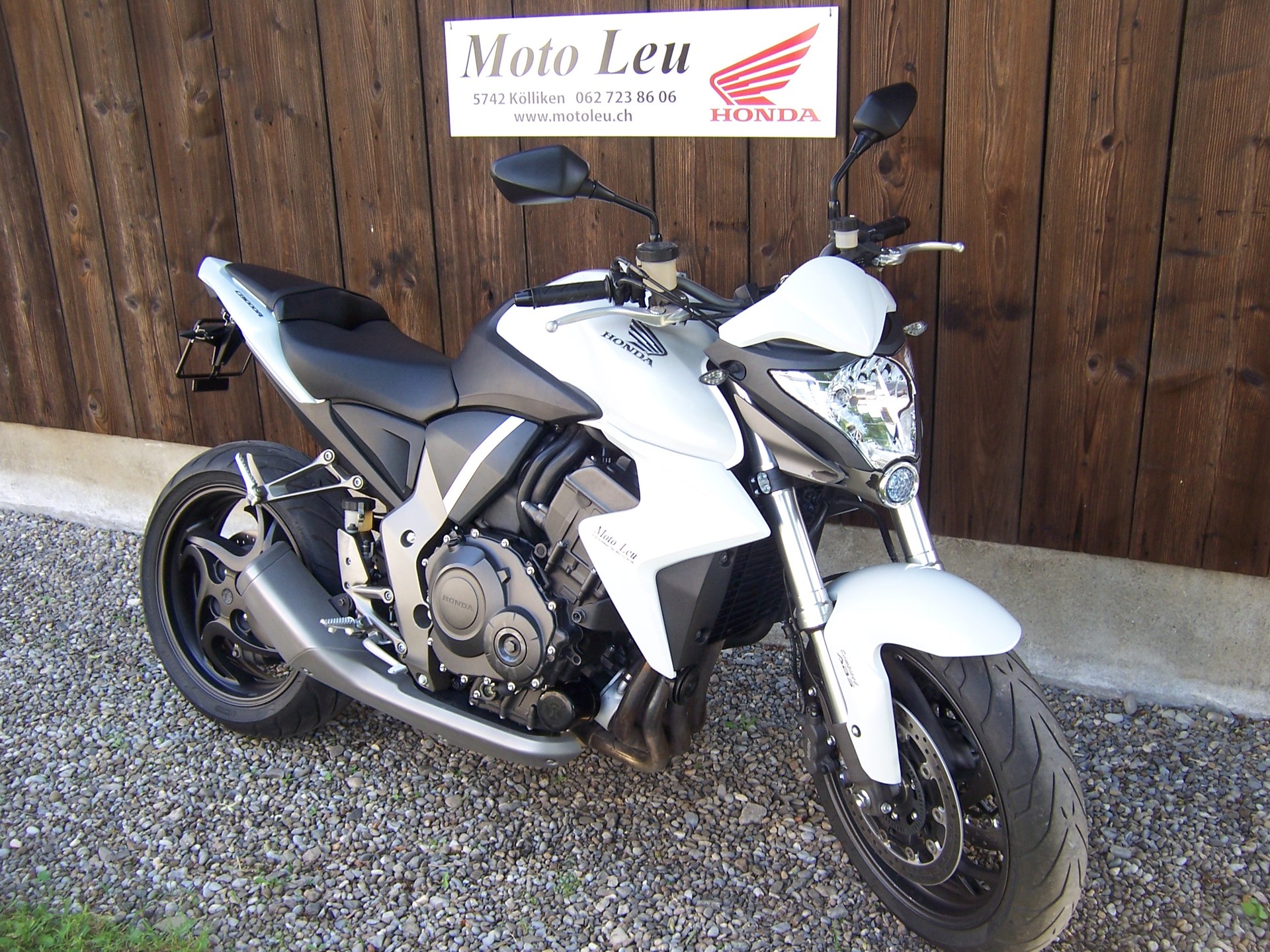 HONDA CB 1000 R ABS-image-2