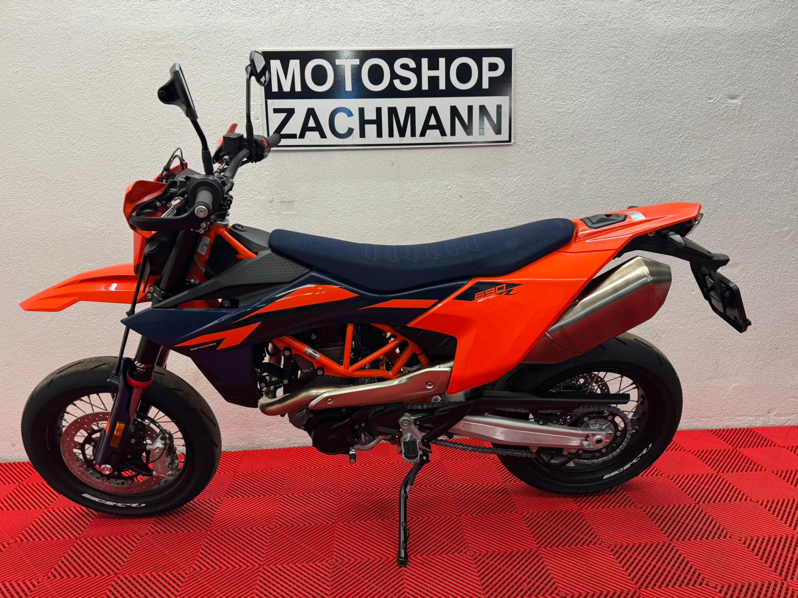 KTM 690 SMC R-image-3