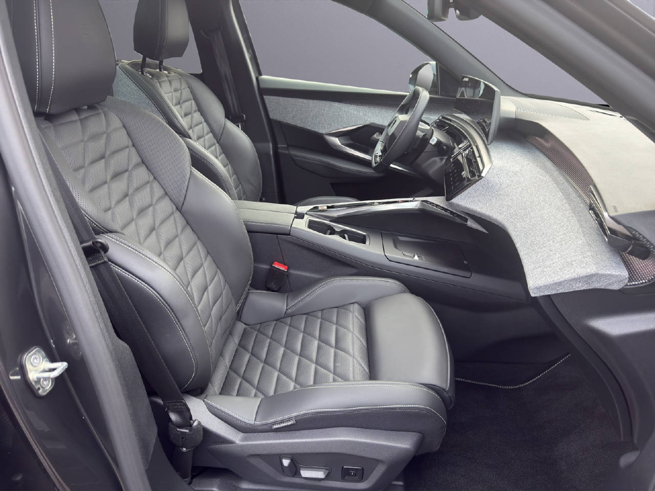 PEUGEOT 5008 e-GT-image-9