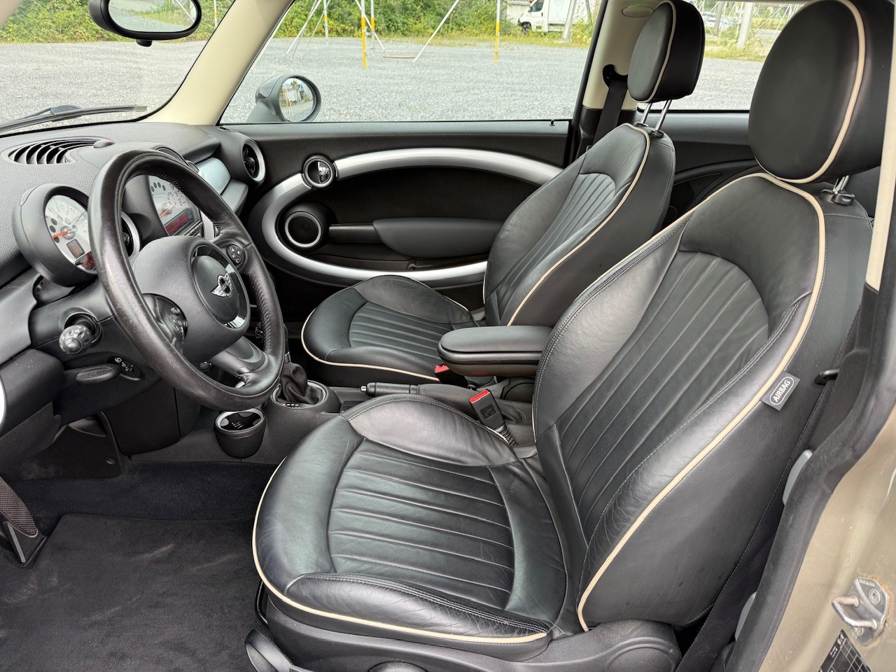MINI Cooper Steptronic-image-6