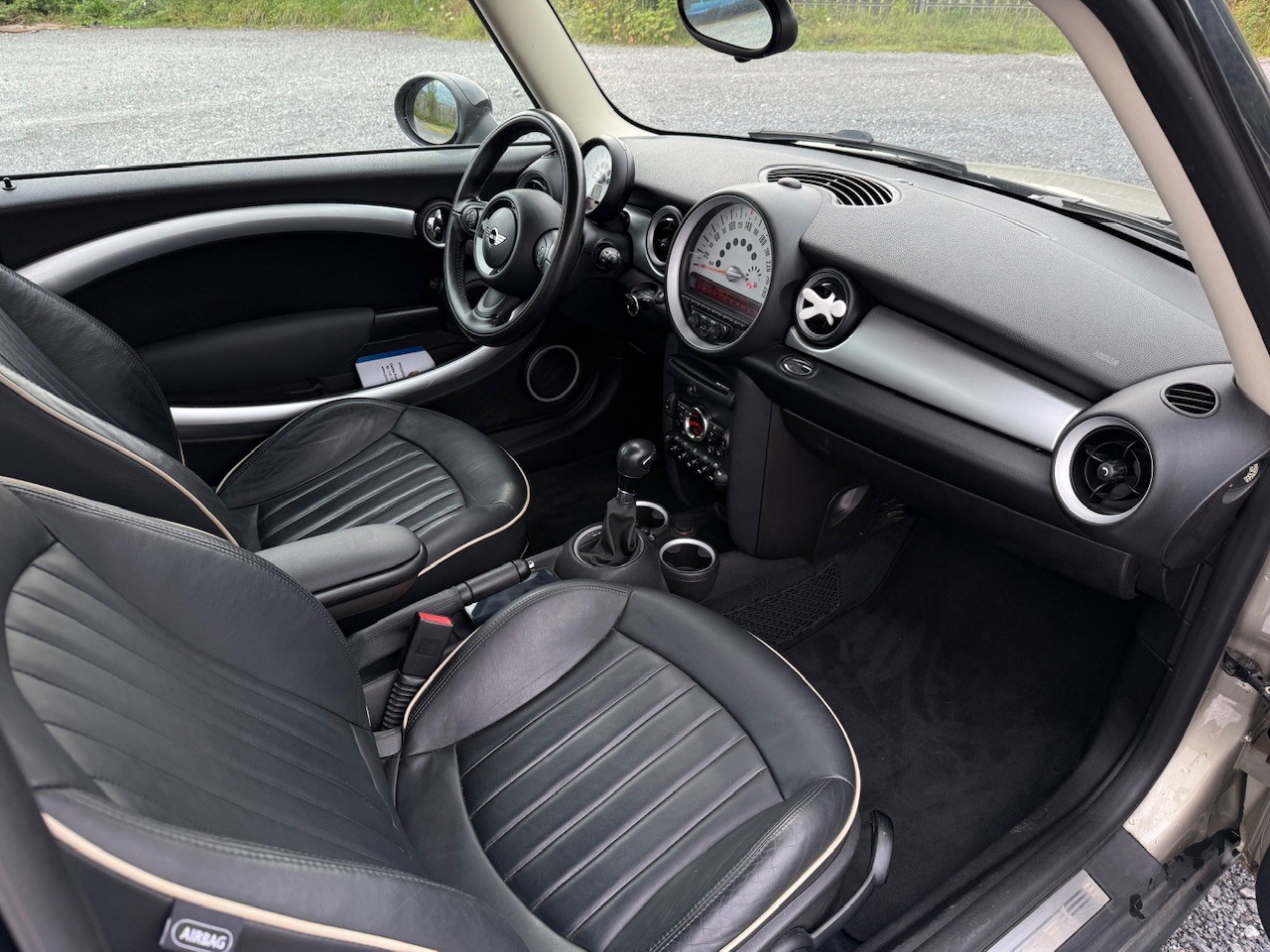 MINI Cooper Steptronic-image-7