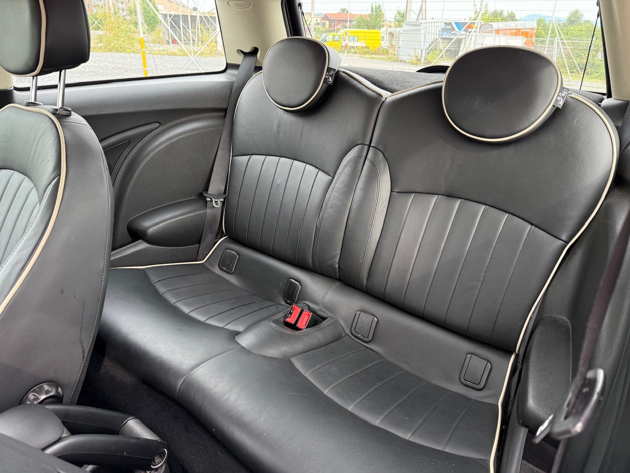 MINI Cooper Steptronic-image-9