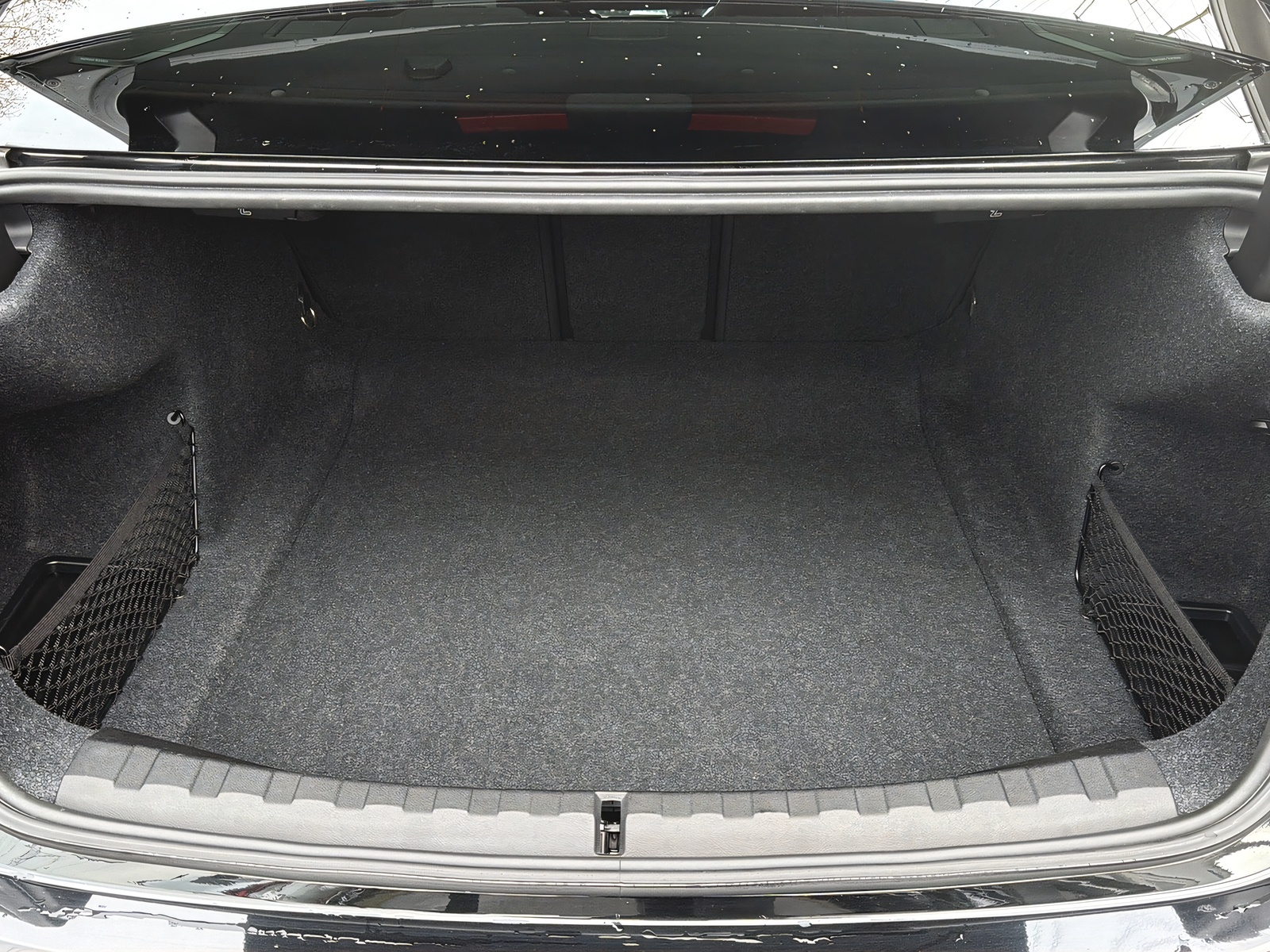 BMW 320d xDrive M Sport Steptronic-image-18