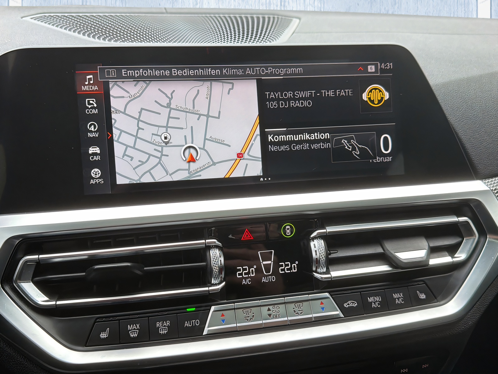 BMW 320d xDrive M Sport Steptronic-image-19