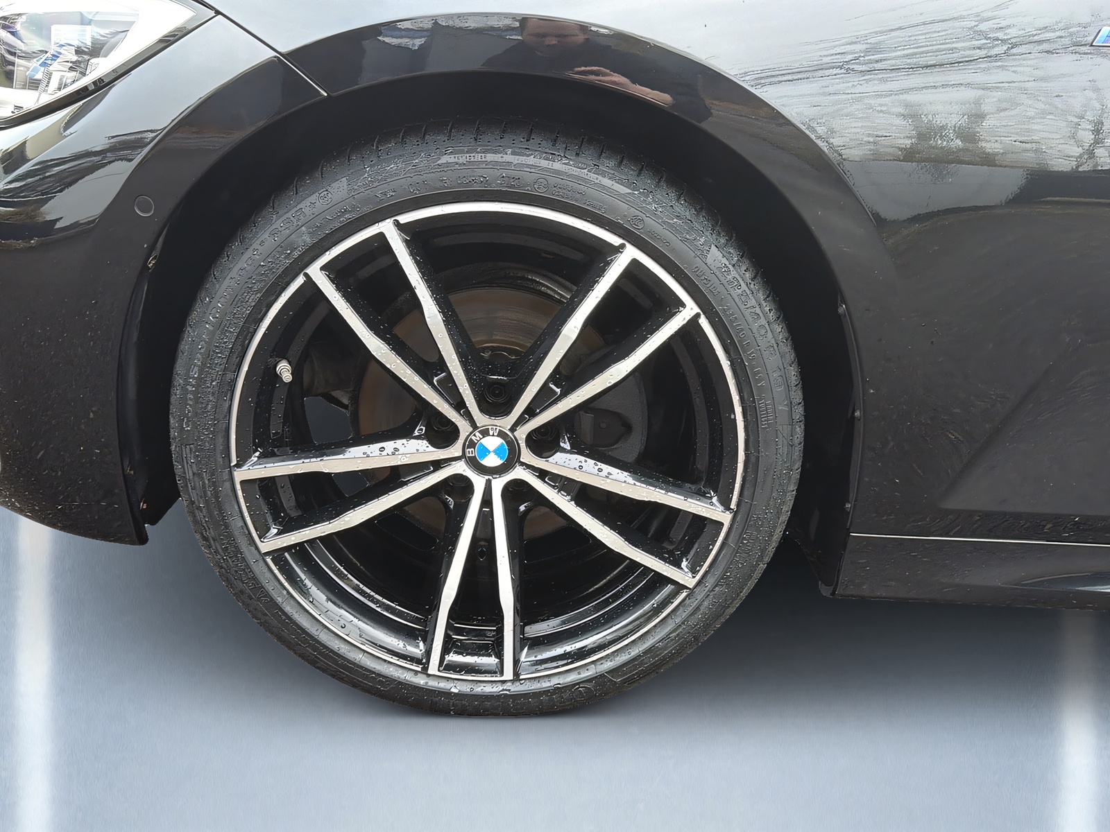 BMW 320d xDrive M Sport Steptronic-image-8