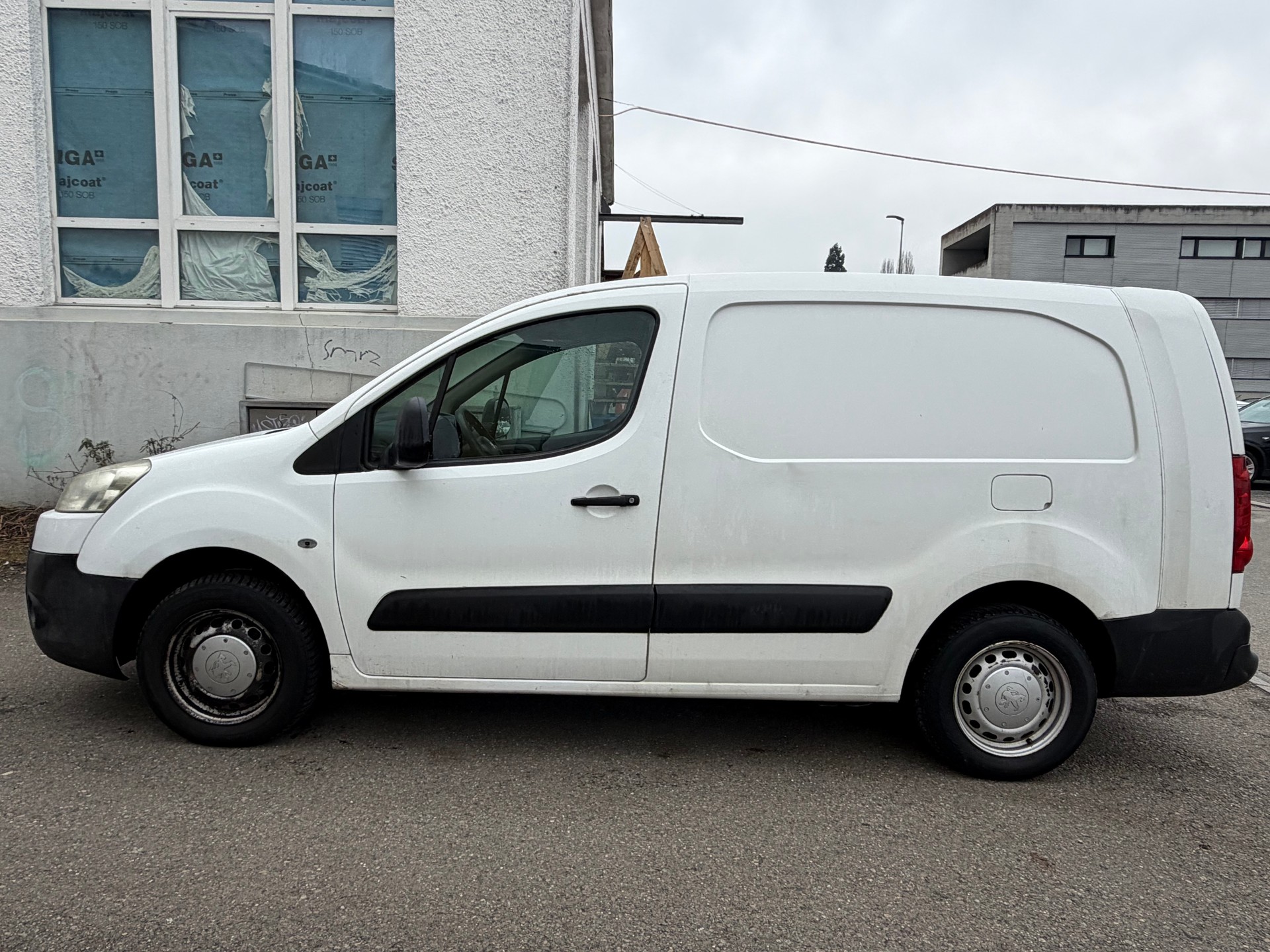 PEUGEOT Partner 1.6 HDI Urban Pack-image-5