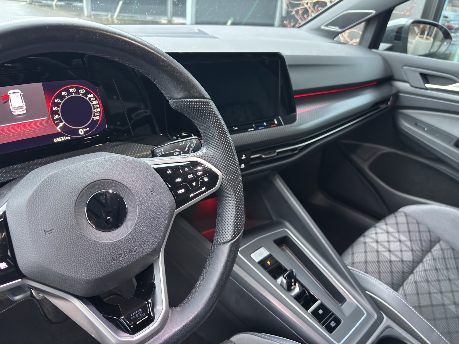 VW Golf Variant 1.5 eTSI mHEV R-Line-showroom-element-3