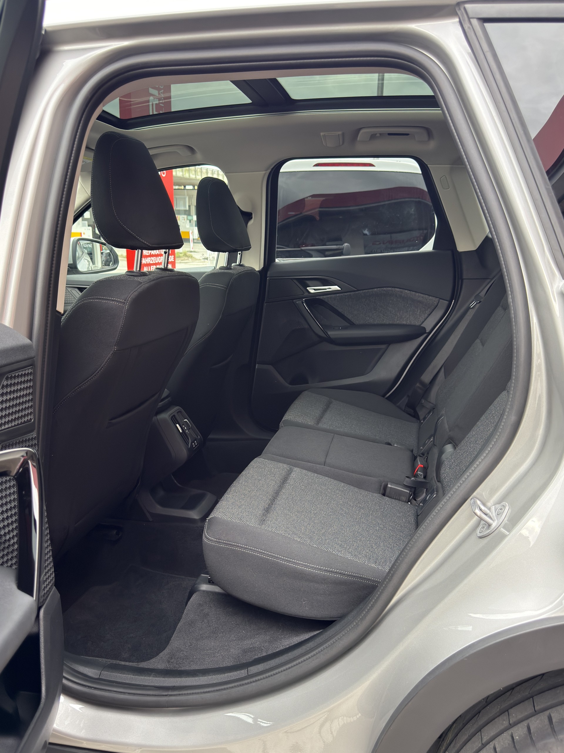 BMW X1 20d xDrive-image-12