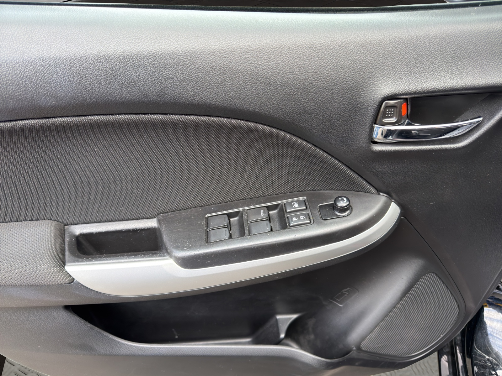 SUZUKI Baleno 1.0 Boosterjet Compact Top-image-11