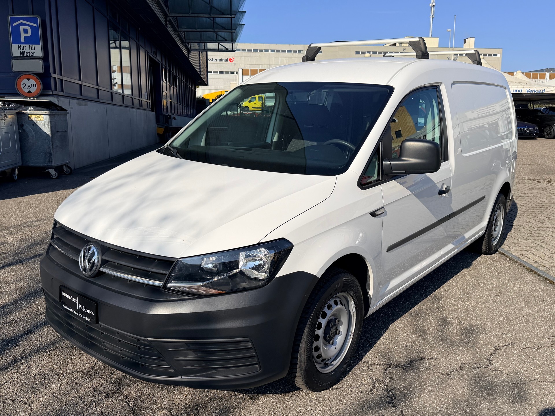 VW Caddy Maxi 2.0TDI Entry BlueMotion Technology-image-6