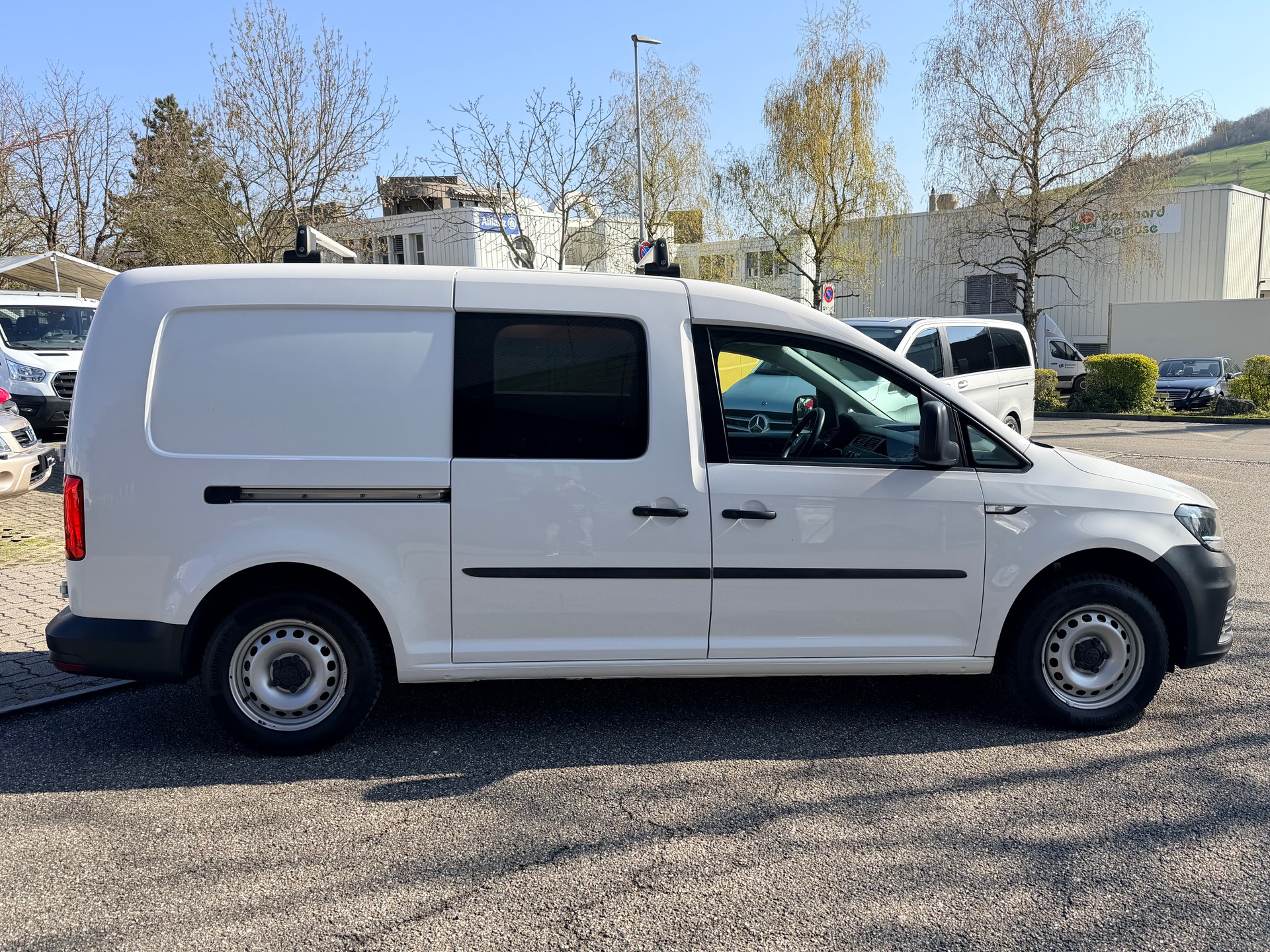 VW Caddy Maxi 2.0TDI Entry BlueMotion Technology-showroom-element-1