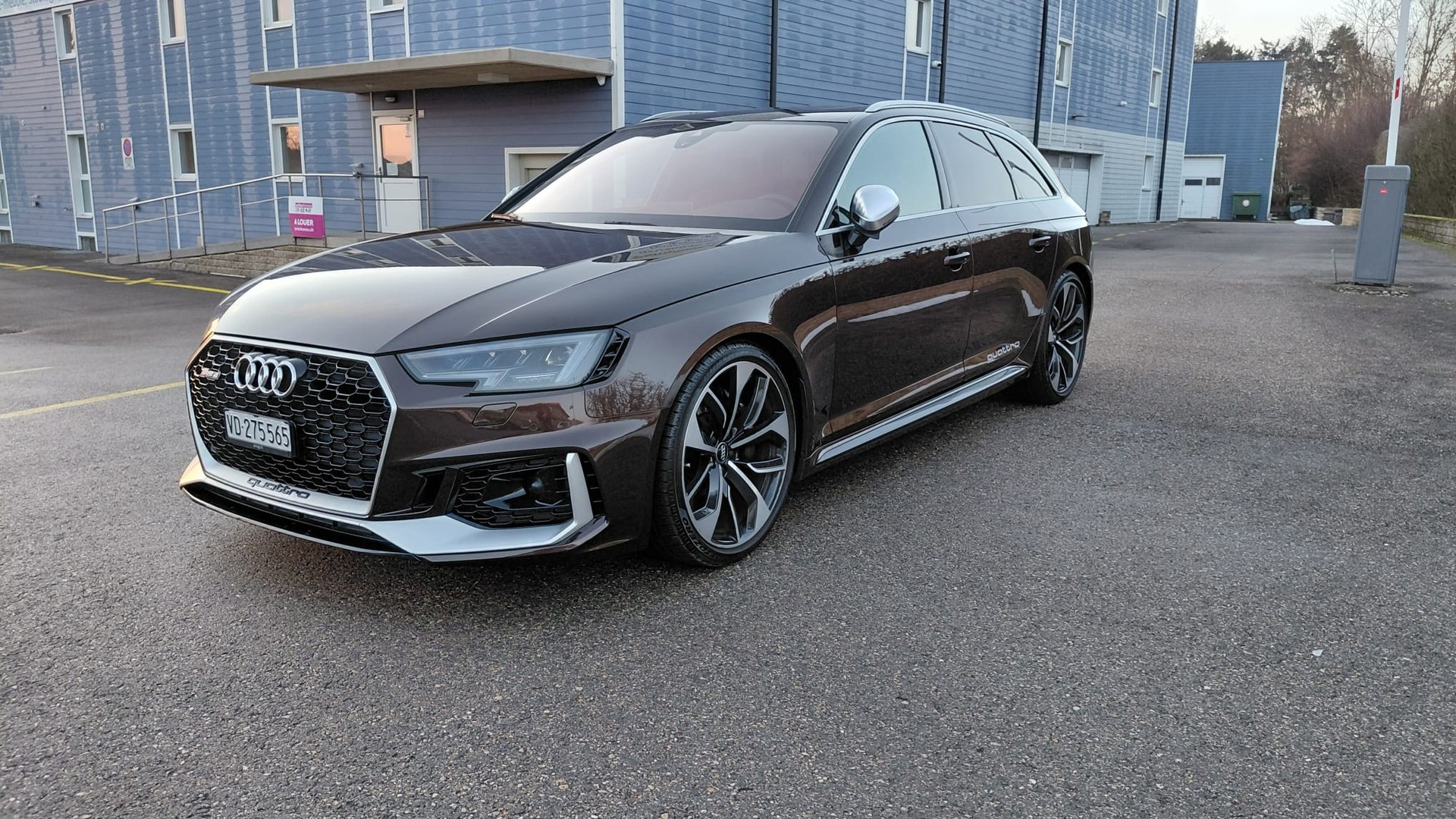 AUDI RS4 Avant 2.9 TFSI quattro tiptronic-image-2