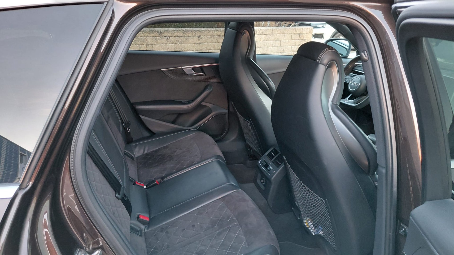 AUDI RS4 Avant 2.9 TFSI quattro tiptronic-image-10