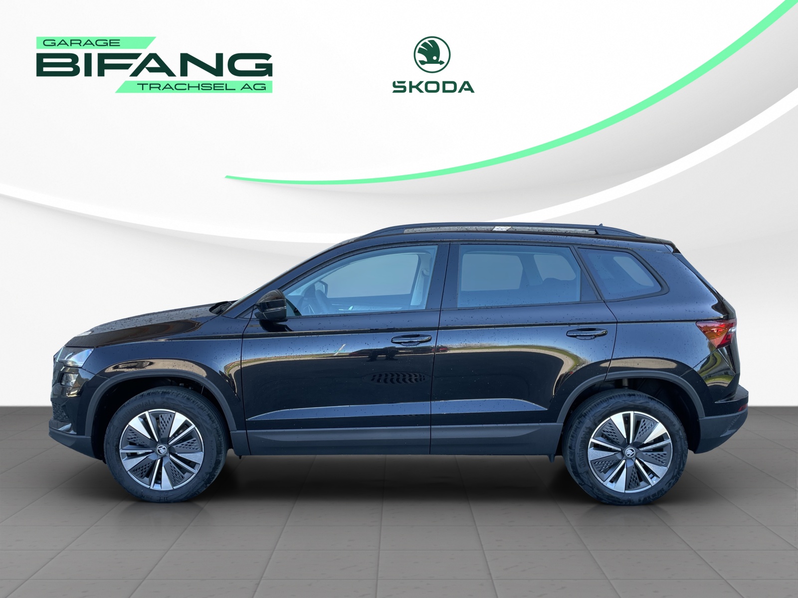 SKODA Karoq 1.5 TSI Dynamic DSG-showroom-element-2