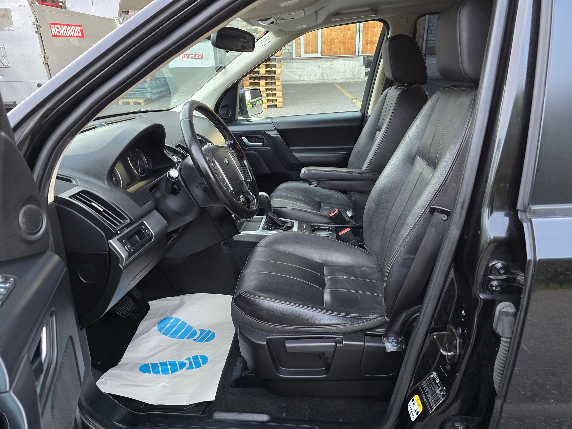 LAND ROVER Freelander 2.2 SD4 Dynamic Automatic-image-11