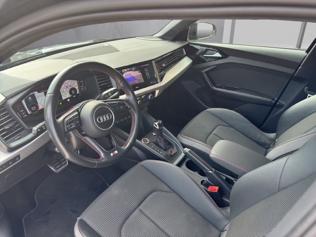 AUDI A1 Sportback 35 TFSI S Line S-tronic-image-8