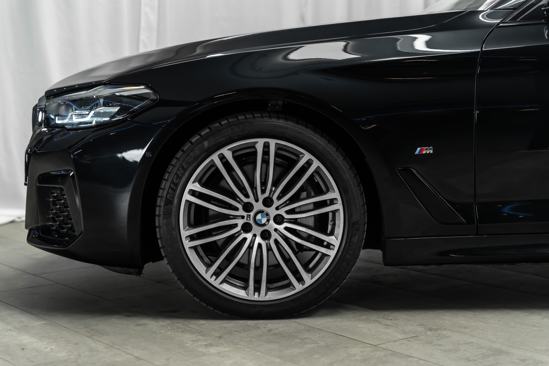 BMW 530i xDrive 48V Touring M Sport Steptronic *Facelift*Panorama*Head-Up*Leder*-image-4