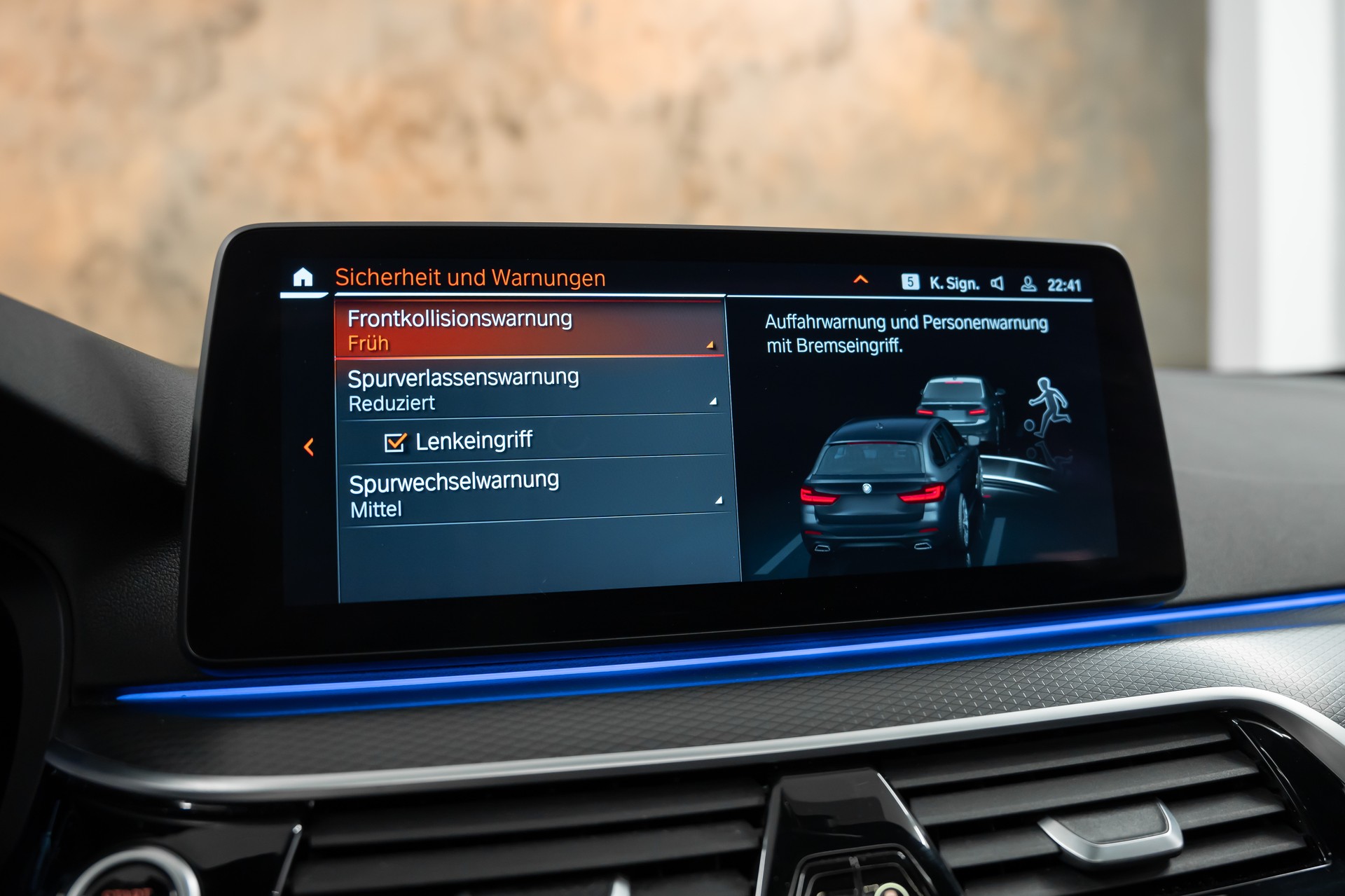 BMW 530i xDrive 48V Touring M Sport Steptronic *Facelift*Panorama*Head-Up*Leder*-image-29