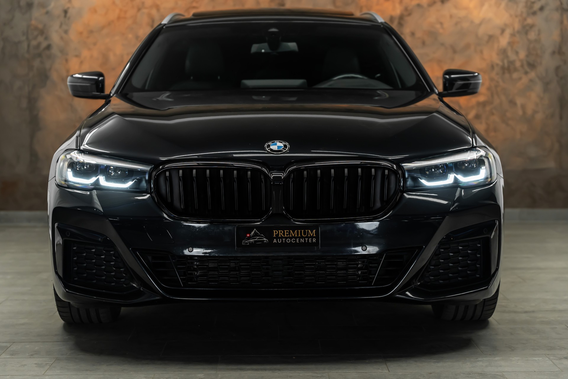 BMW 530i xDrive 48V Touring M Sport Steptronic *Facelift*Panorama*Head-Up*Leder*-showroom-element-3