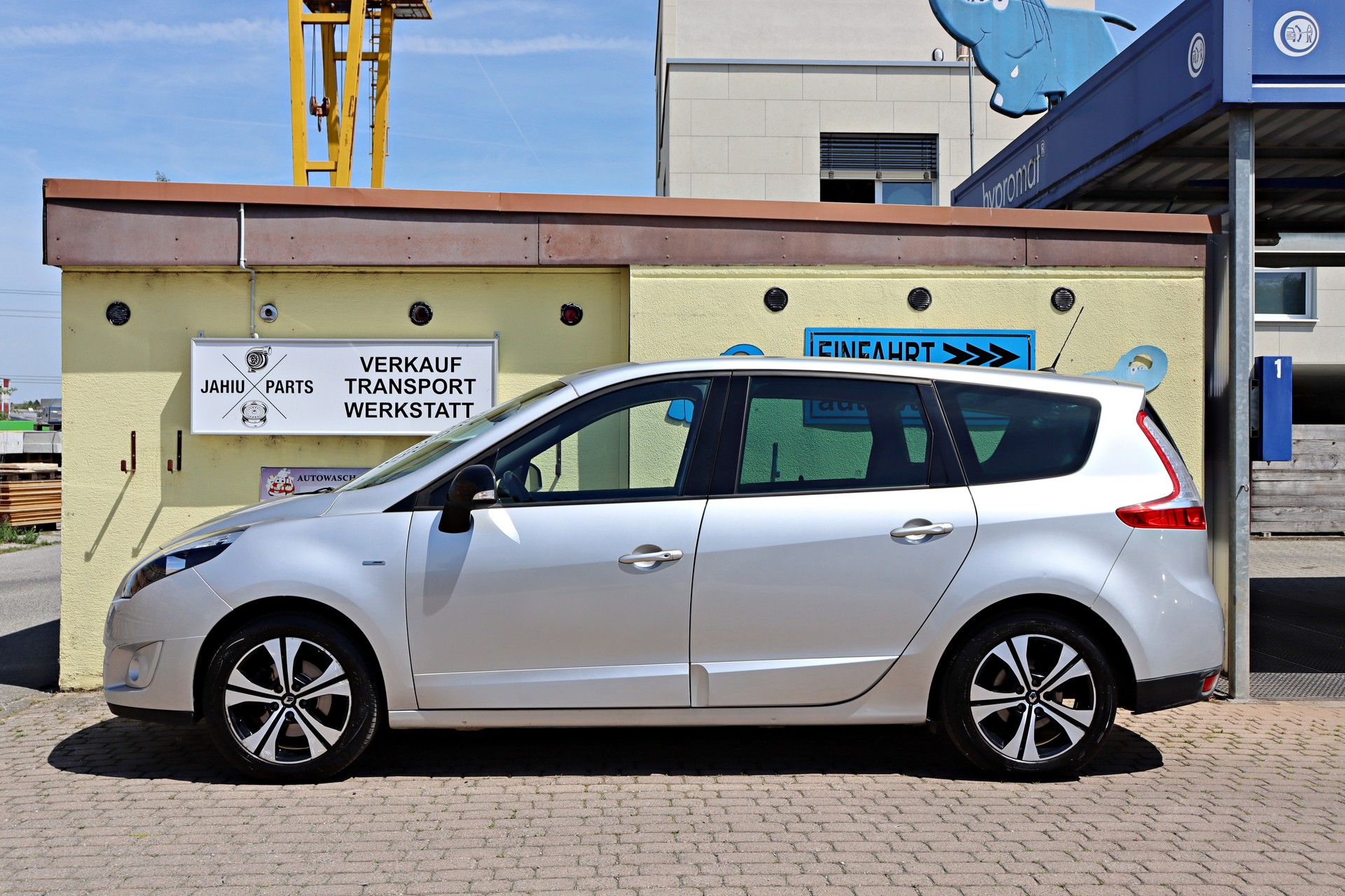 RENAULT Grand Scénic 1.4 16V Turbo Bose-image-1