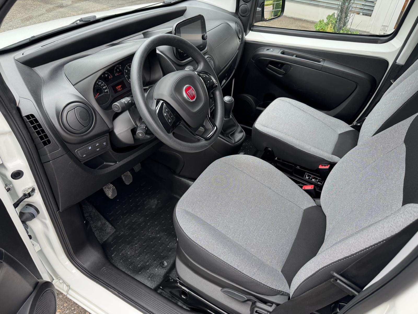 FIAT Fiorino 1.3 MJ Adventure-showroom-element-1